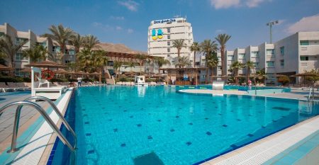 u-coral-beach-club-eilat-pool-10 u-coral-beach-club-eilat-pool-10